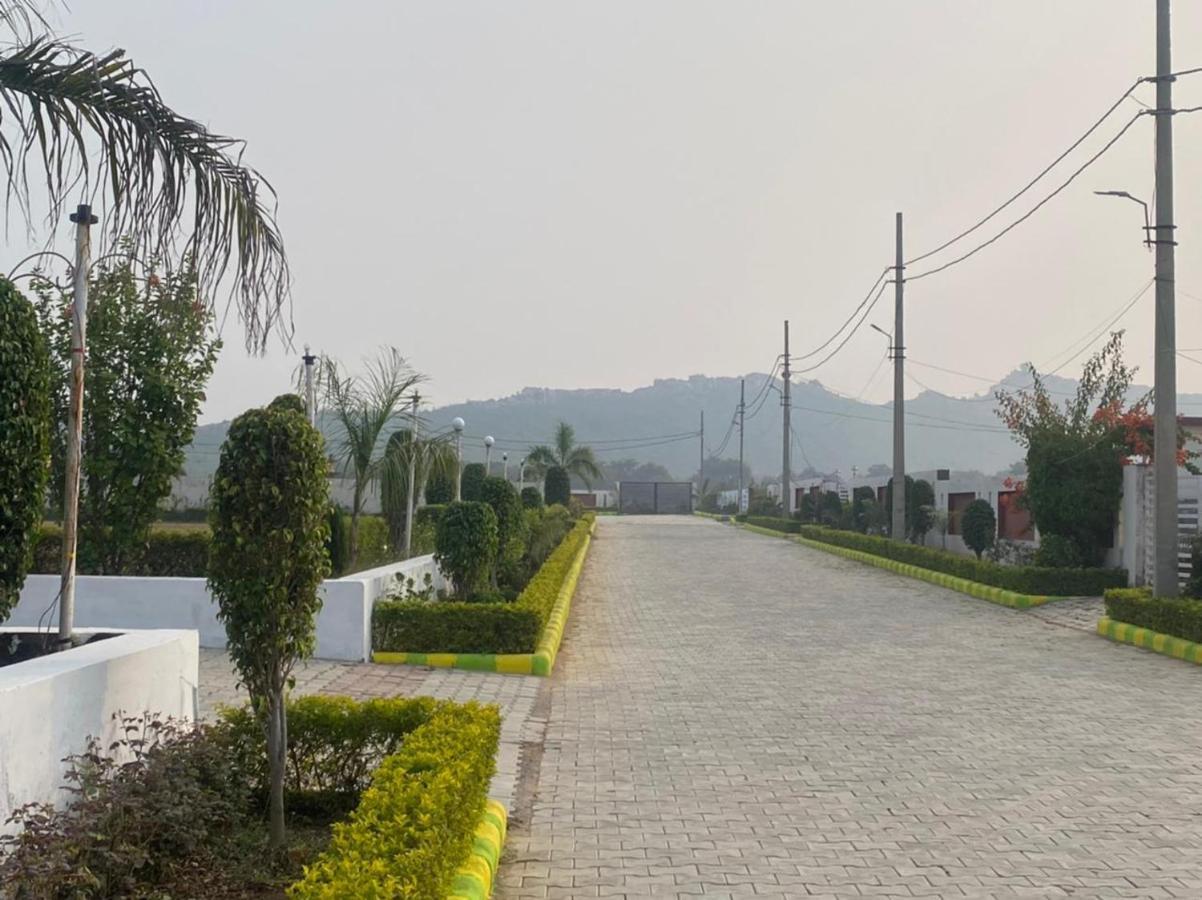 Farm Green View Resort Orchha Exterior foto