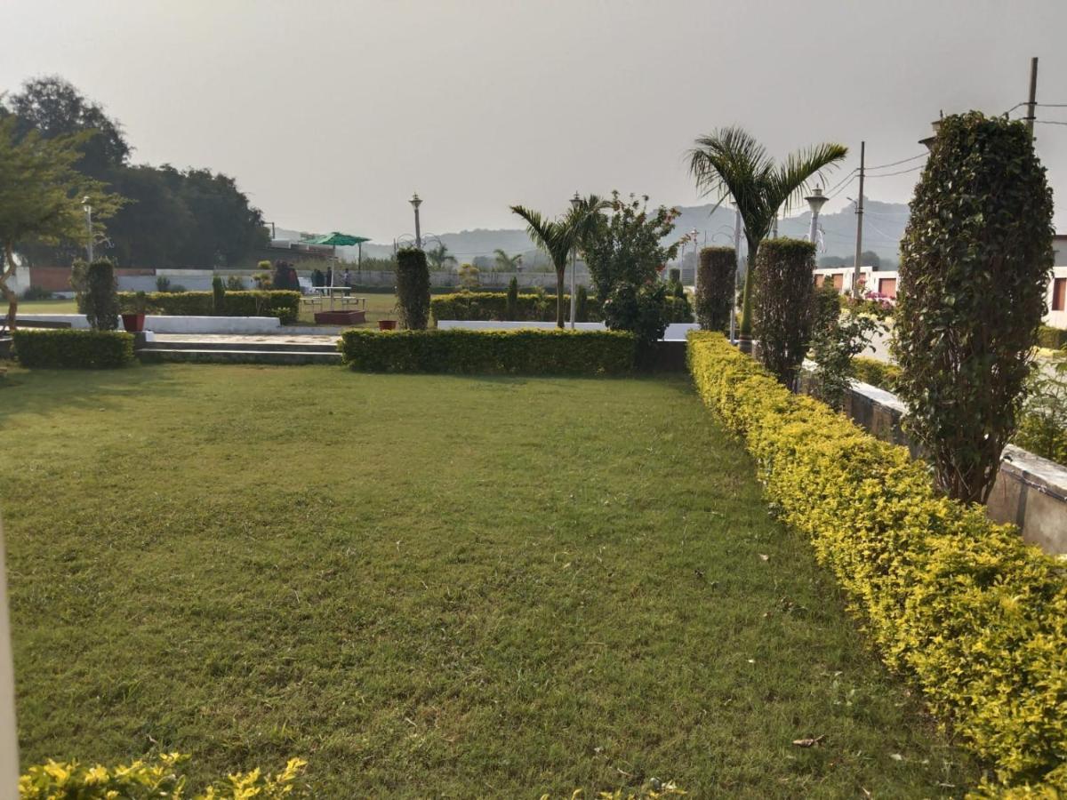Farm Green View Resort Orchha Exterior foto